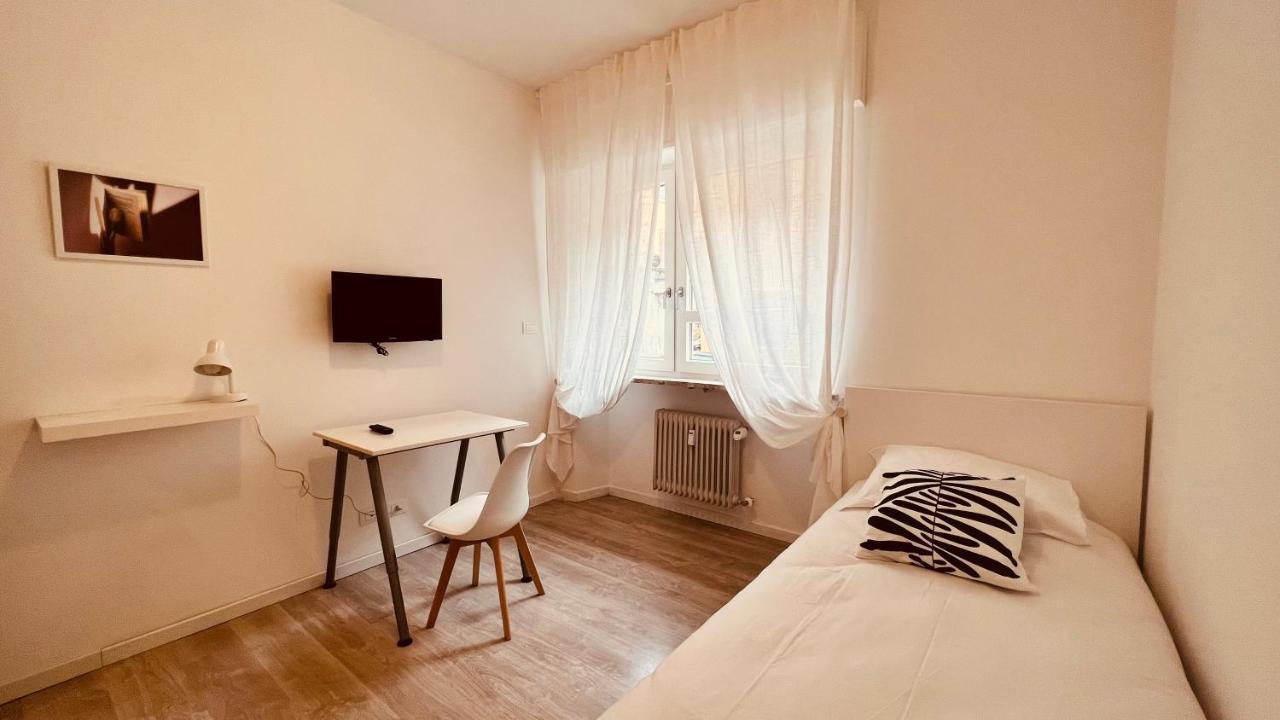 White House Lounge Supreme Apartment Udine Exterior foto